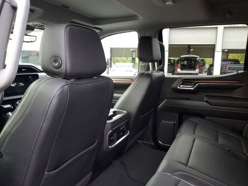Used 2024 GMC Sierra 1500 Denali w/ Denali Reserve Package image 10