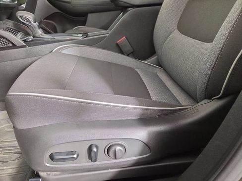 Used 2021 Chevrolet TrailBlazer LT w/ Convenience Package FWD image 30