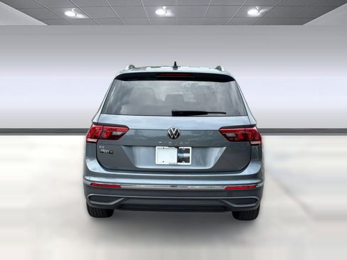 Used 2022 Volkswagen Tiguan SE FWD image 10