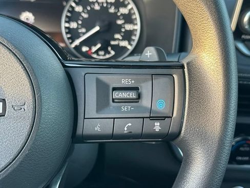 Certified 2023 Nissan Rogue SV AWD/4WD image 40