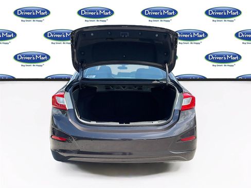 Used 2017 Chevrolet Cruze LT w/ Convenience Package FWD image 24