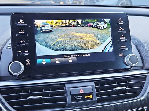 Used 2022 Honda Accord Sport image 19