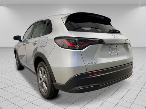 New 2026 Honda HR-V LX image 3
