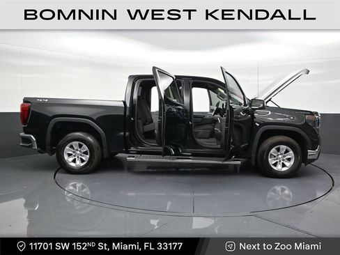 Used 2023 GMC Sierra 1500 SLE image 30