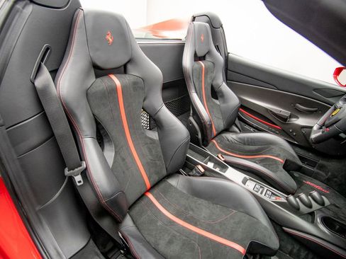 Used 2020 Ferrari 488 Pista Spider image 20