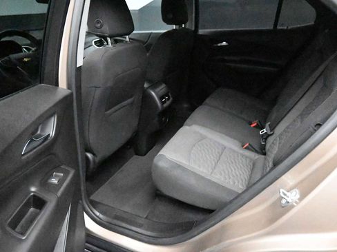 Used 2018 Chevrolet Equinox LT AWD/4WD image 24