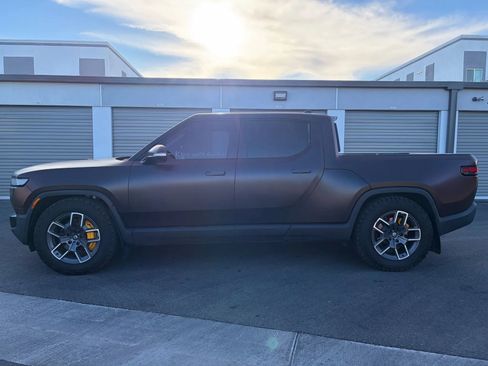 Used 2022 Rivian R1T Launch Edition image 3