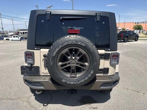 Used 2016 Jeep Wrangler Unlimited Sahara AWD/4WD image 5