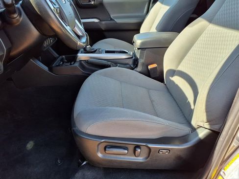 Used 2023 Toyota Tacoma SR5 w/ Technology Package image 23