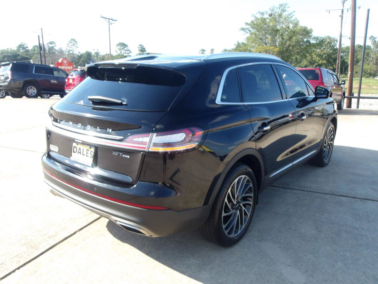 Used 2019 Lincoln Nautilus Reserve w/ Driver Assistance Package AWD/4WD image 11