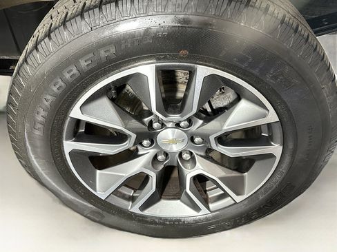 Used 2022 Chevrolet Silverado 1500 LT image 11