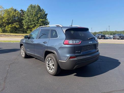 Used 2021 Jeep Cherokee Latitude Plus AWD/4WD image 3
