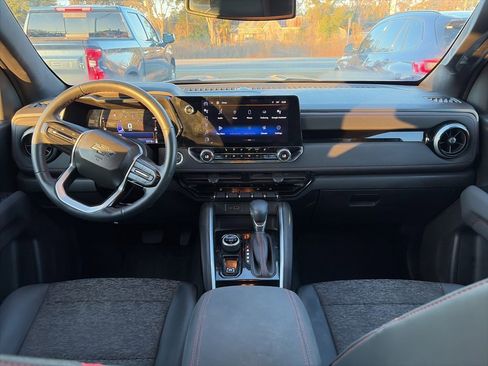 Used 2023 Chevrolet Colorado Z71 w/ Z71 Convenience Package 2 image 12