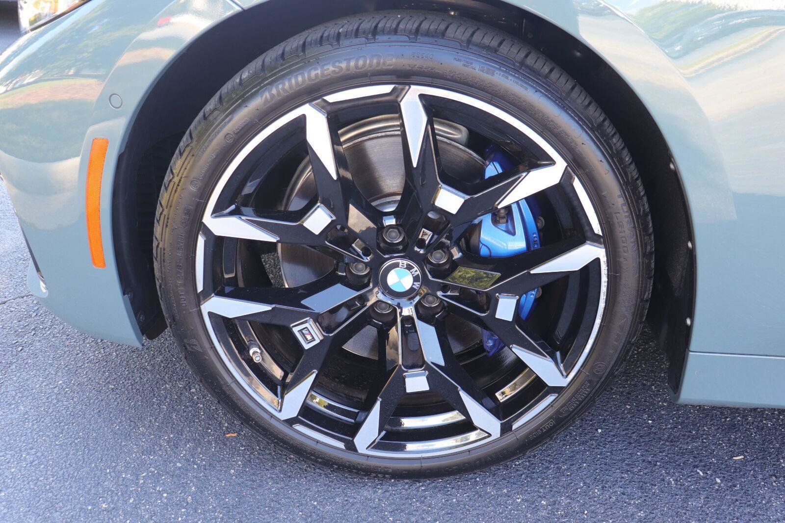 Used 2025 BMW M440i Coupe w/ Parking Assistance Package RWD image 35
