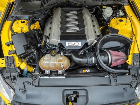 Used 2015 Ford Mustang GT Premium w/ Equipment Group 401A RWD image 20
