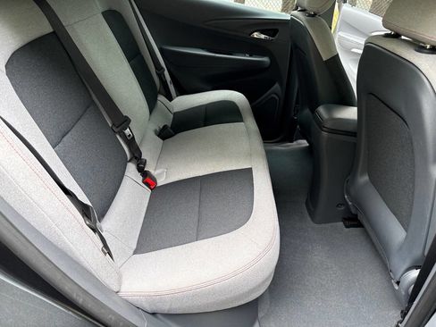 Used 2018 Chevrolet Bolt LT FWD image 17