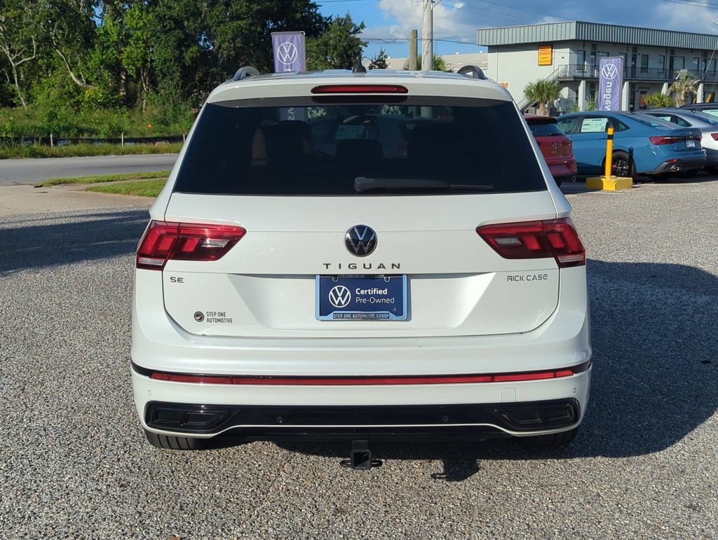 Certified 2024 Volkswagen Tiguan SE R-Line FWD image 6