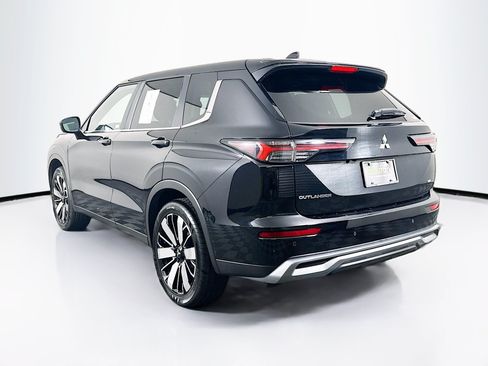 Used 2025 Mitsubishi Outlander SE AWD/4WD image 5