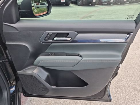 New 2026 GMC Terrain AT4 w/ Convenience Package III AWD/4WD image 39