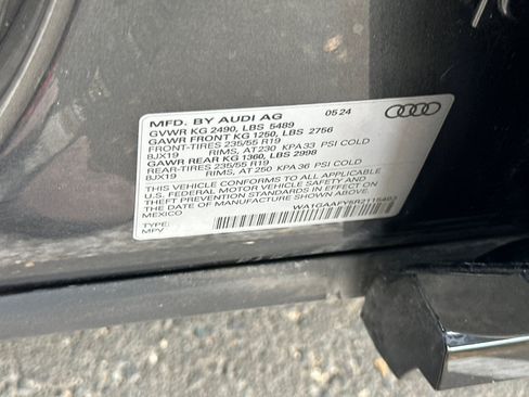Used 2024 Audi Q5 2.0T Premium w/ Summer of Audi Package AWD/4WD image 36