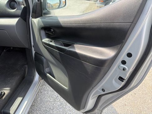Used 2019 Nissan NV200 SV w/ Navigation Package FWD image 12