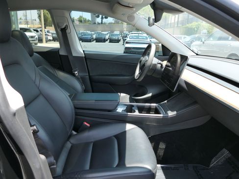 Used 2021 Tesla Model Y Performance AWD/4WD image 26