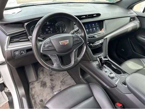 Certified 2023 Cadillac XT5 Luxury AWD/4WD image 24