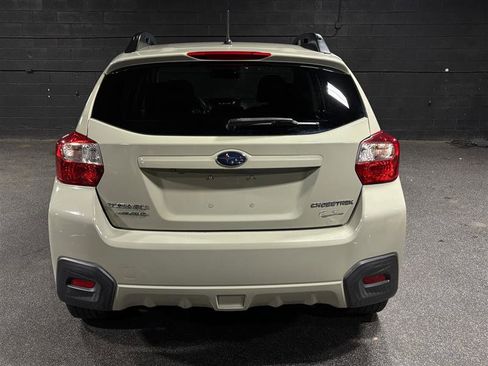 Used 2016 Subaru Crosstrek 2.0i Premium w/ Moonroof Package image 5