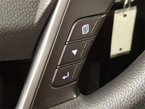 Used 2017 Hyundai Santa Fe Sport image 25