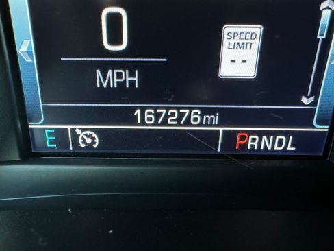 Used 2020 Chevrolet Suburban LT w/ Luxury Package AWD/4WD image 10