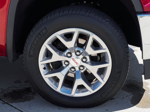 Used 2018 GMC Sierra 1500 SLT AWD/4WD image 9