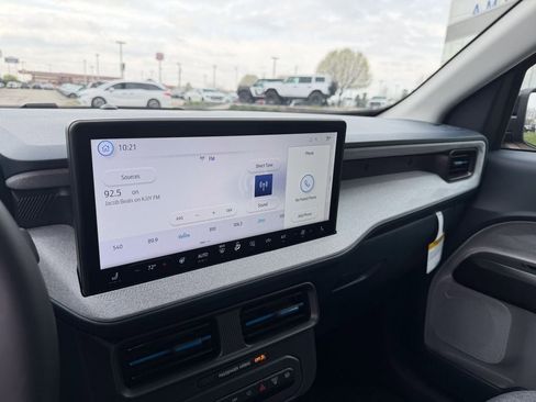 New 2026 Ford Maverick XLT AWD/4WD image 17