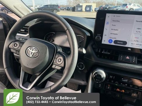 Used 2023 Toyota RAV4 XLE Premium image 21