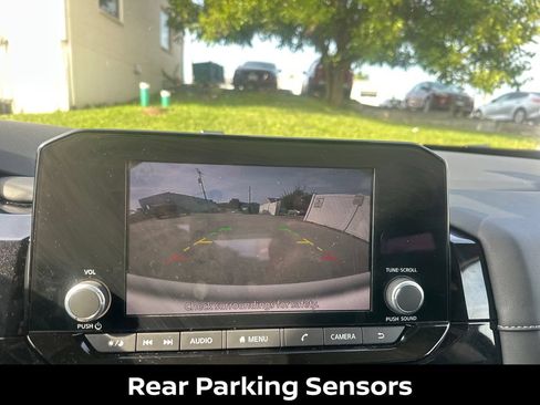 Certified 2025 Nissan Pathfinder SV w/ SV Premium Package FWD image 18