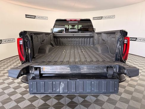 Used 2025 GMC Sierra 3500 Denali w/ Technology Package AWD/4WD image 11