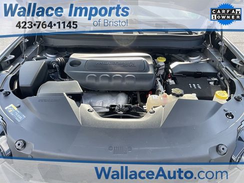 Used 2020 Jeep Cherokee Latitude Plus image 14