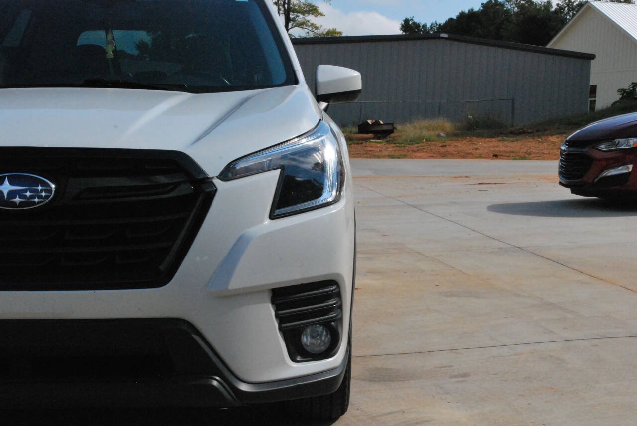 Used 2023 Subaru Forester Premium AWD/4WD image 4