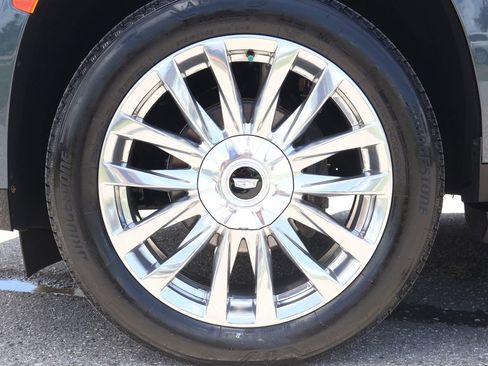 Used 2021 Cadillac Escalade Premium Luxury RWD image 9