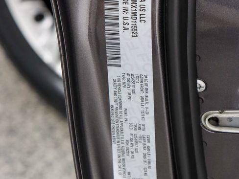 Used 2021 Jeep Cherokee Latitude Lux w/ Sun & Sound Group image 32