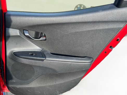 Used 2019 Hyundai Veloster N N image 27