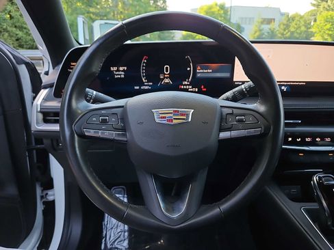 Used 2024 Cadillac XT4 Premium Luxury AWD/4WD image 21