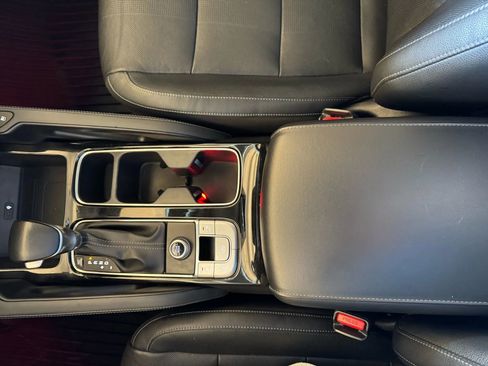 Used 2022 Kia Telluride EX w/ EX Premium Package image 14