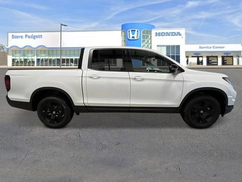 New 2026 Honda Ridgeline Black Edition image 7