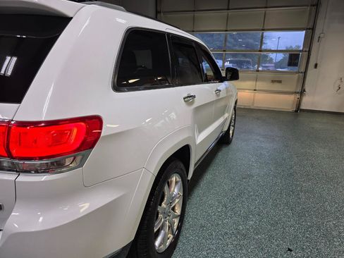 Used 2015 Jeep Grand Cherokee Summit AWD/4WD image 7