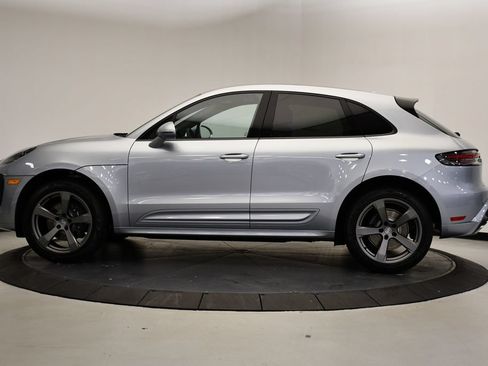 Certified 2026 Porsche Macan AWD/4WD image 2