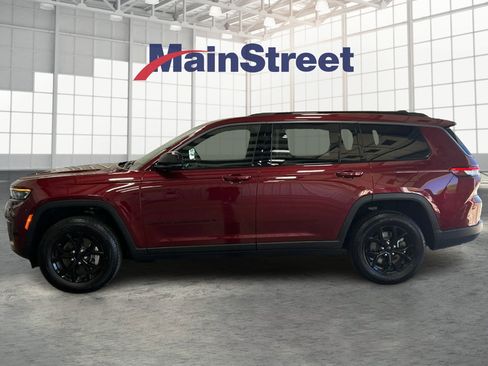 New 2026 Jeep Grand Cherokee L 4WD image 2