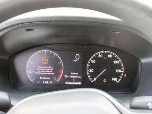 Used 2023 Honda HR-V LX image 12