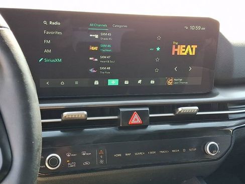 Certified 2026 Kia Sportage EX w/ EX Panorama Roof Package image 17