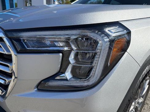 Used 2022 GMC Terrain SLT AWD/4WD image 29