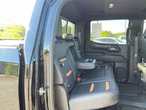 Used 2023 GMC Sierra 1500 AT4 w/ AT4 Premium Package AWD/4WD image 22